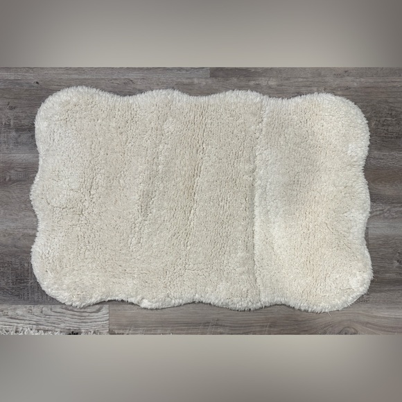 Threshold Other - 20"x30" Scallop Bath Rug Cream - Threshold™